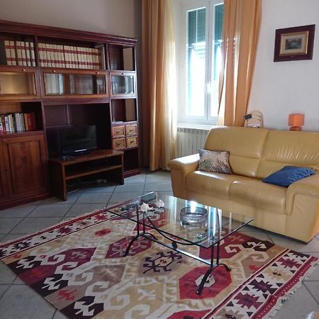 Appartamento Con Incantevole Vista Mare Ливорно Экстерьер фото